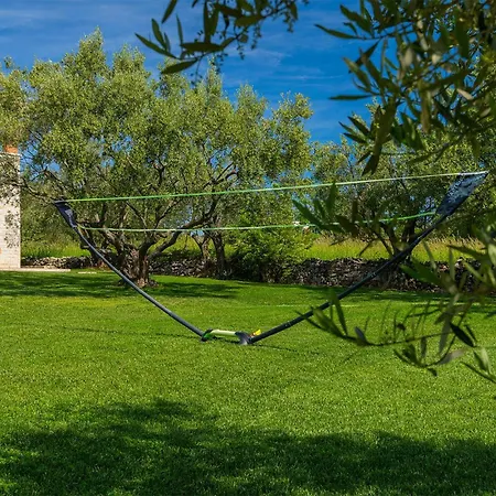 Loverka بيت للعطل بولا