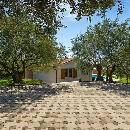 Holiday home Loverka Pula