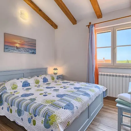 Holiday home Loverka *