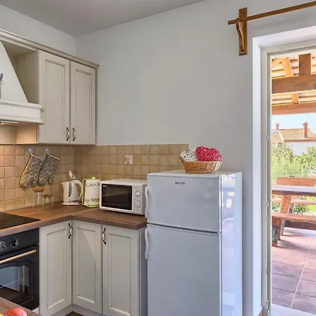 Loverka Semesterbostad Pula