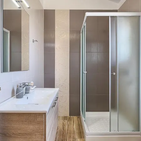 بيت للعطل Loverka *