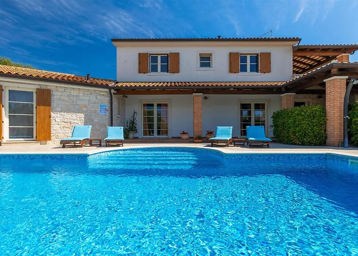 Loverka Feriehus Pula