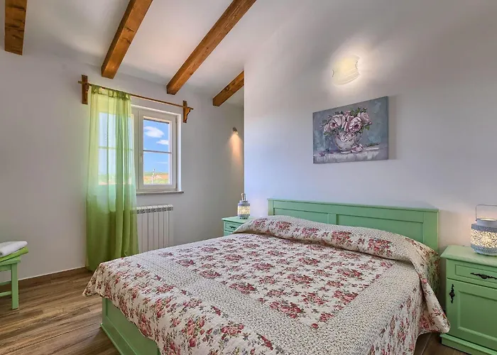 Loverka Σπίτι διακοπών Πούλα